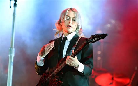 pheobe bridgers nude|Fans stunned as Phoebe Bridgers flashes crowd during her